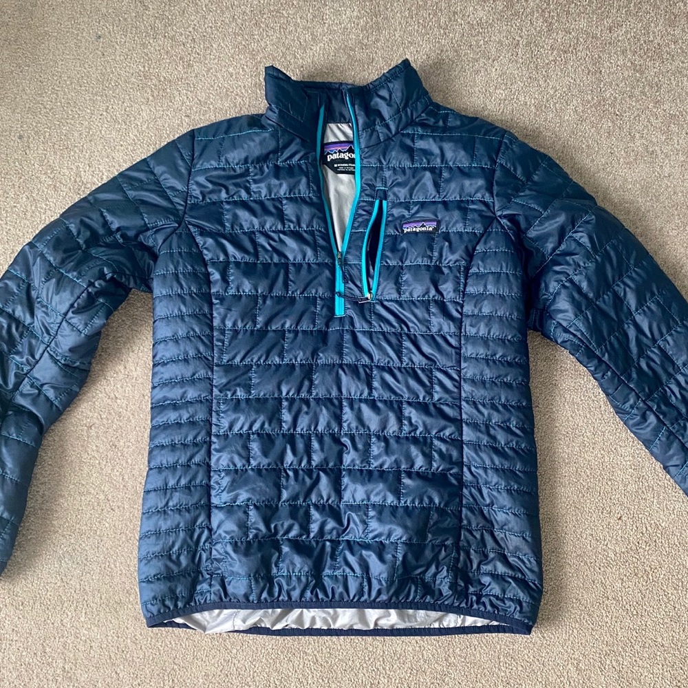 Patagonia navy blue Nano Puff pullover jacket 1/2